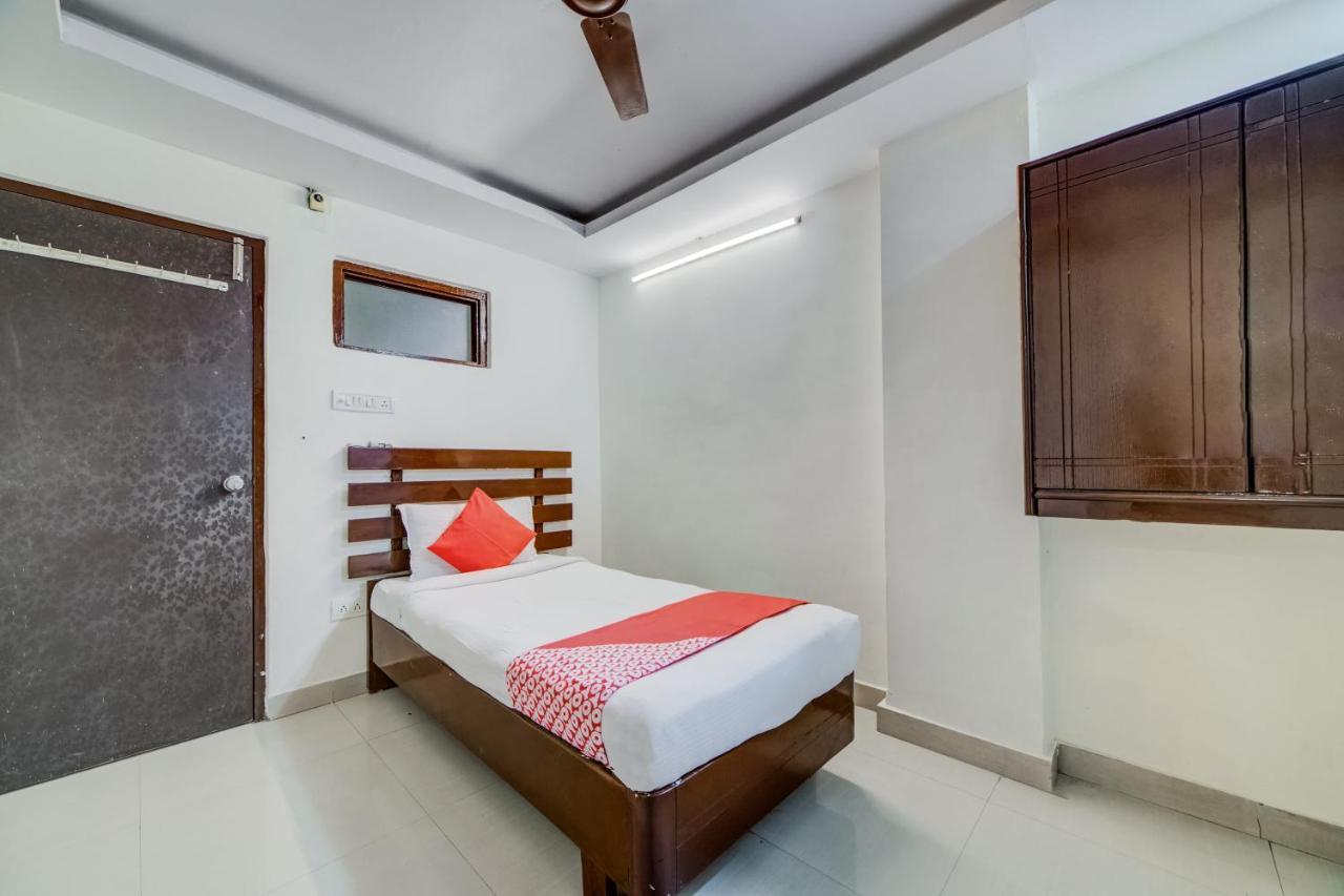 OYO 33504 Hotel Ananda Inn Hyderabad Bagian luar foto
