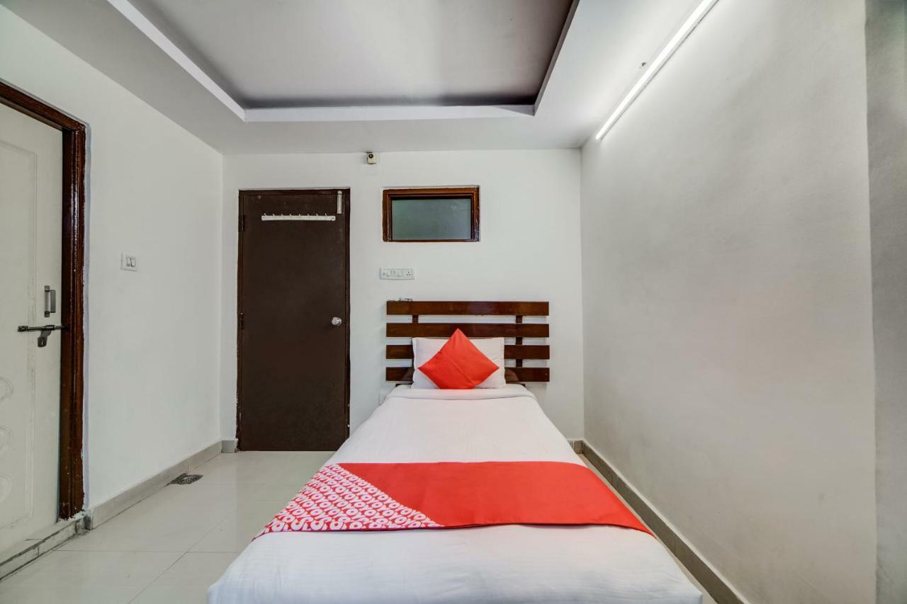 OYO 33504 Hotel Ananda Inn Hyderabad Bagian luar foto